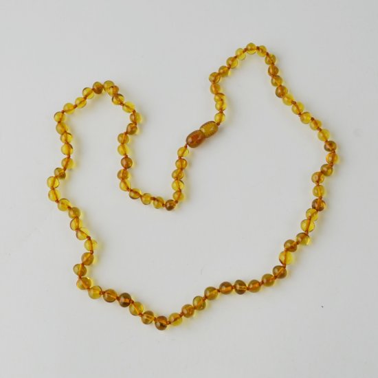 Amber baroque necklaces cognac